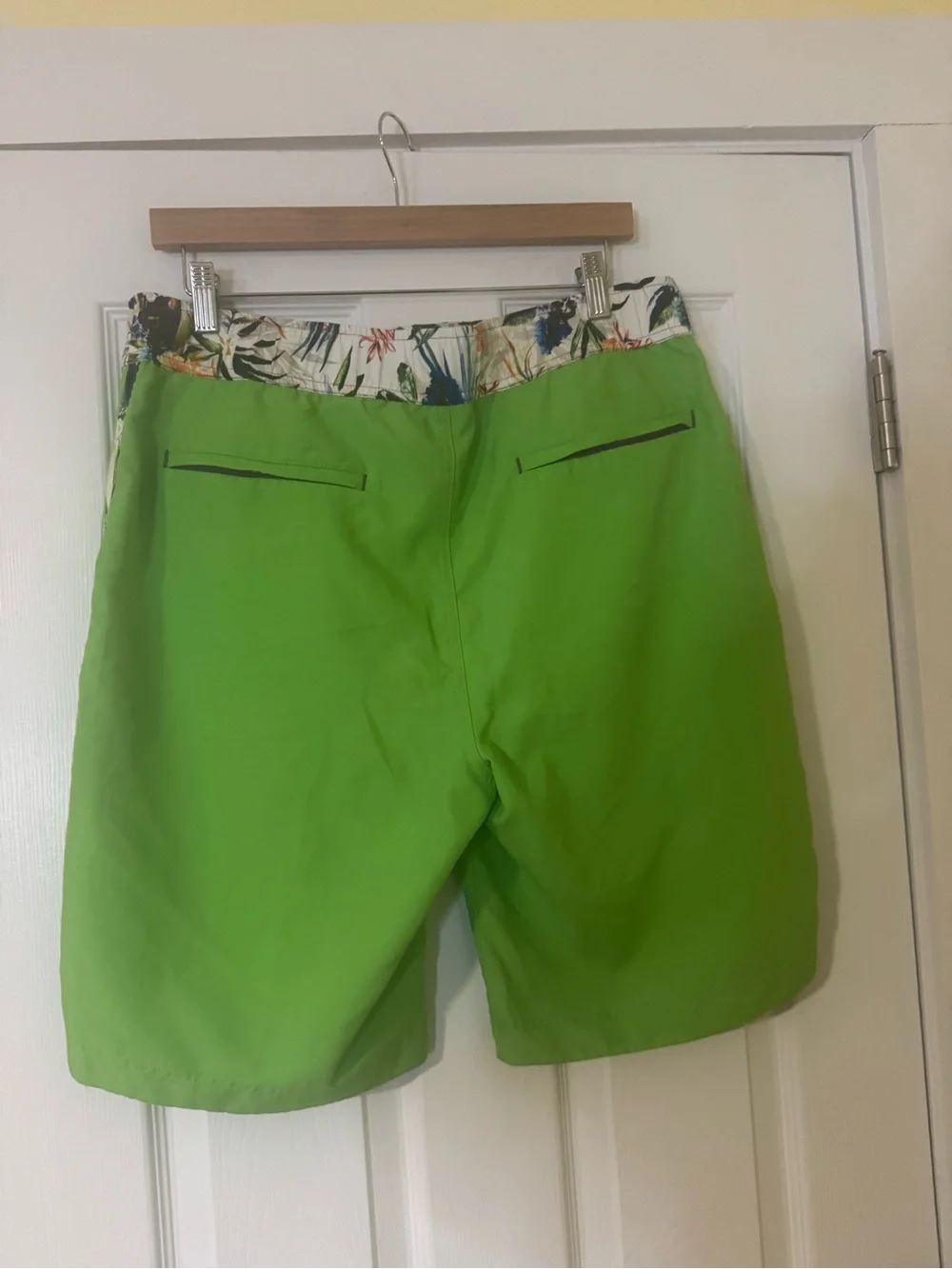 NWT Robert Graham Men’s Dos Rios Classic Board Shorts Size 34